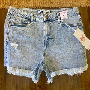 NWT SZ 16 Distressed Jean High Rise Short